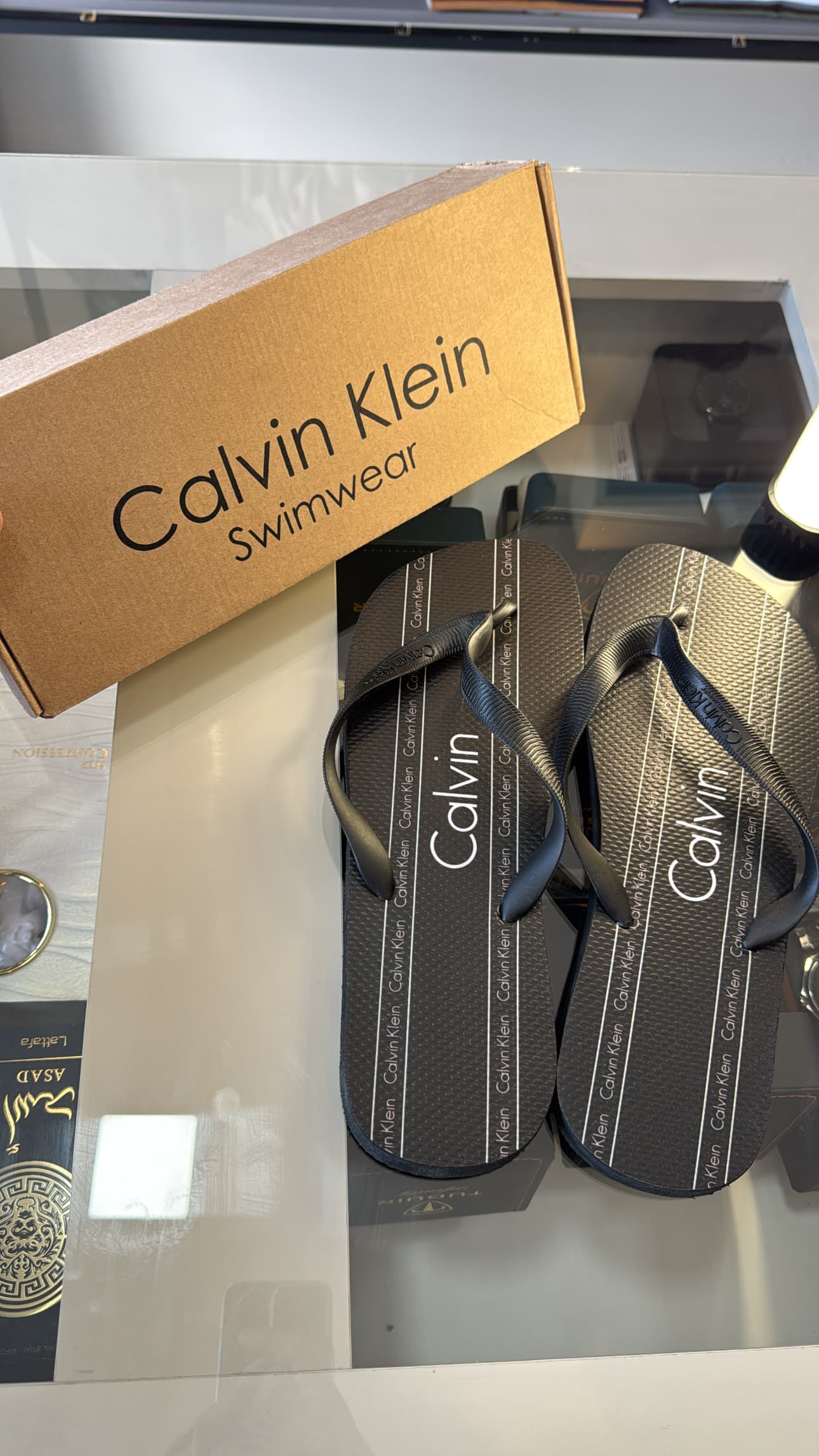 Chinelo Básico Calvin Klein Preto Listrado