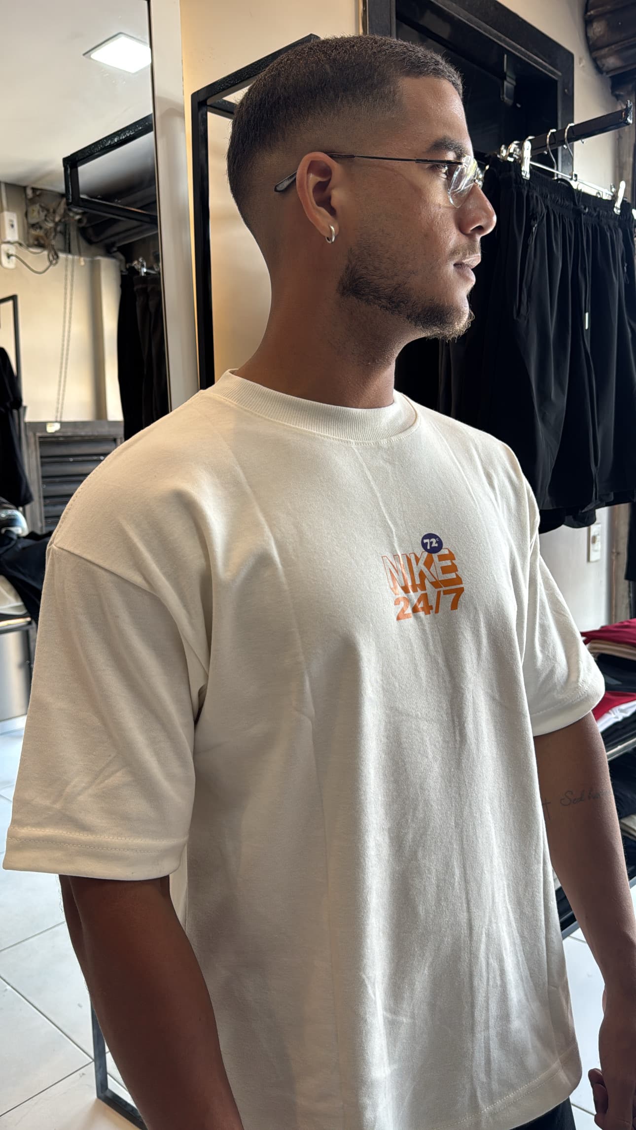 Camiseta Oversized Nike Suedine Pro
