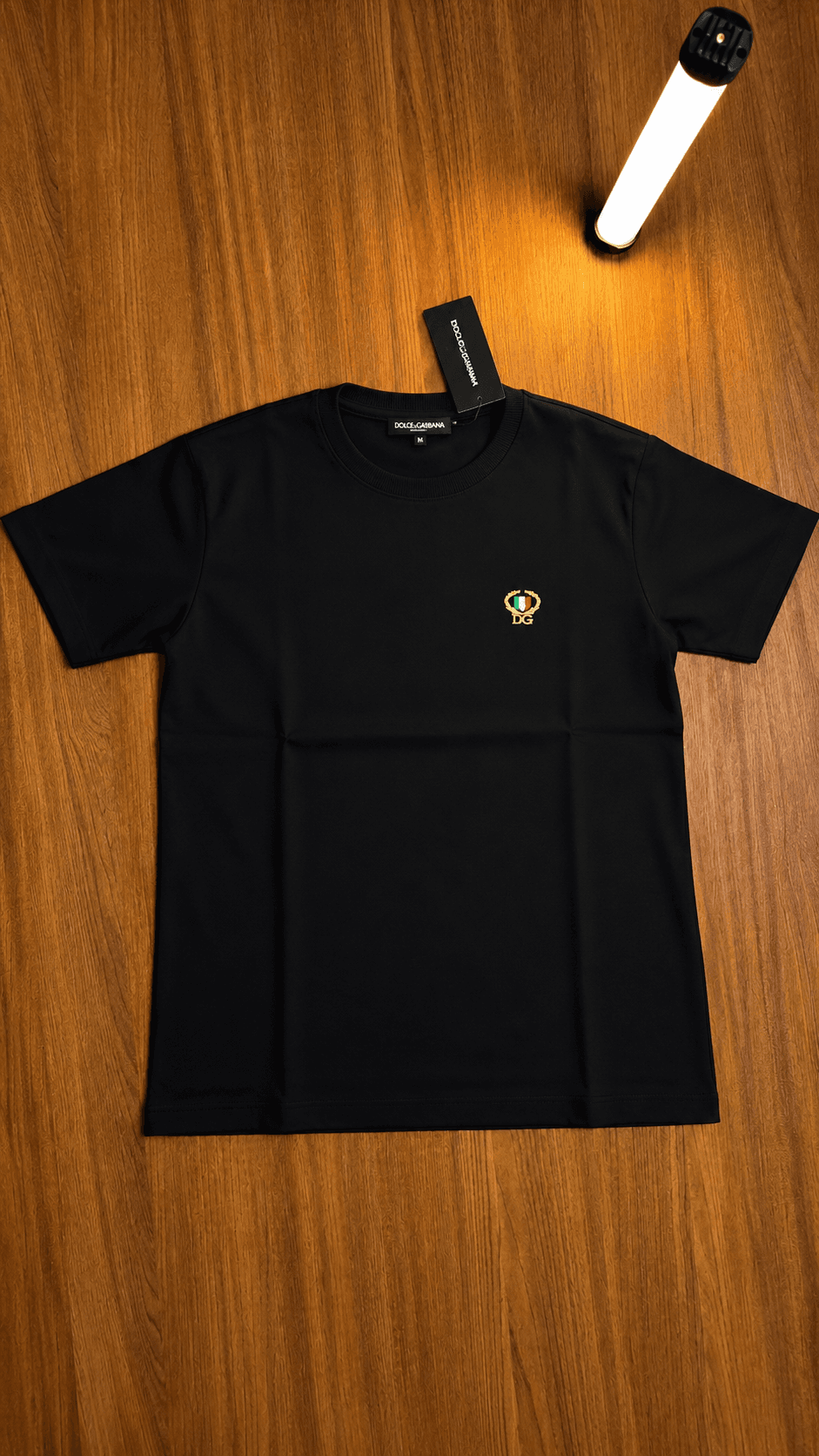 T-shirt Básica Dolce & Gabbana Preta – Brasão Laurel e Bandeira Italiana