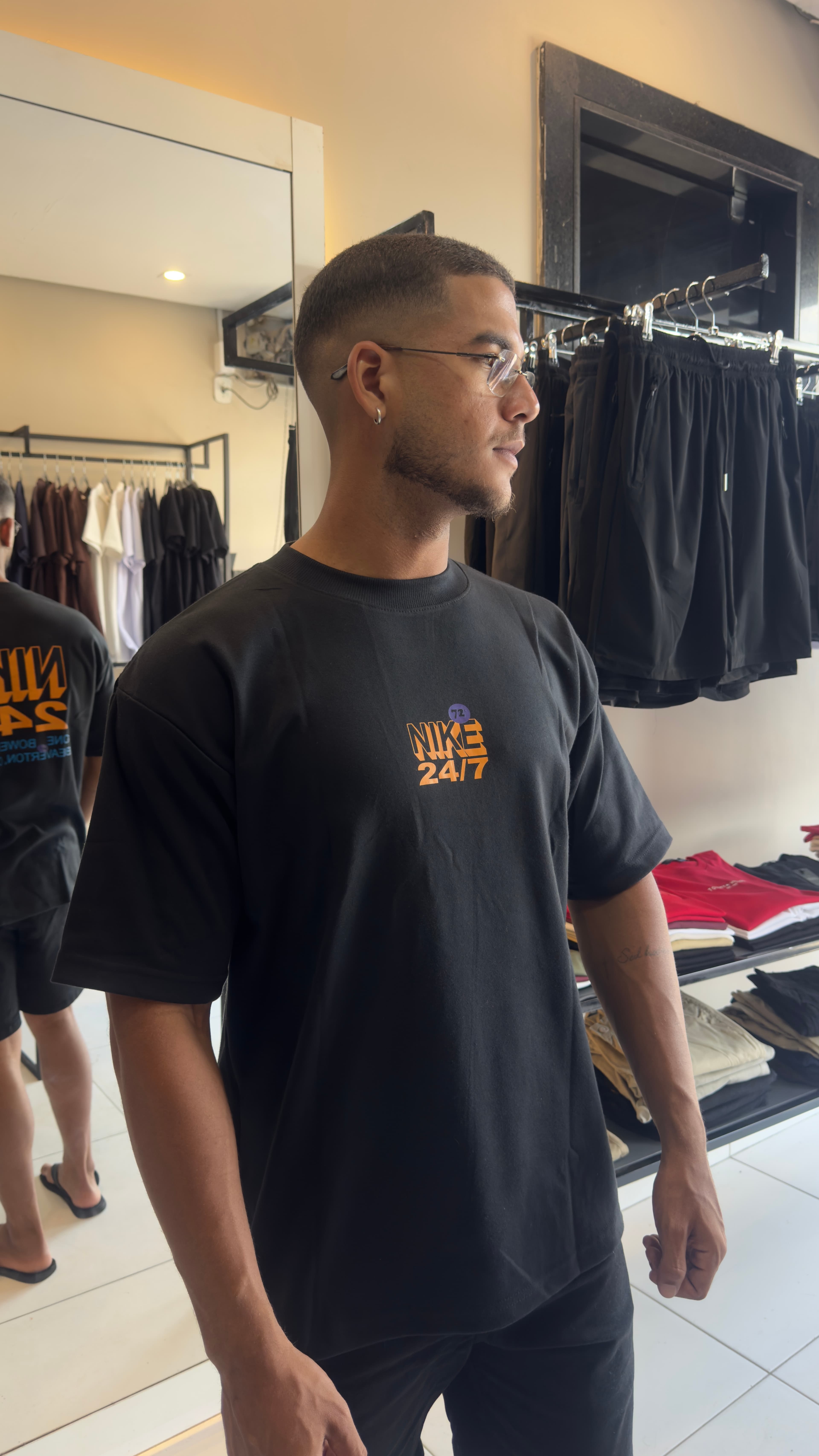 Camiseta Oversized Nike Suedine Pro